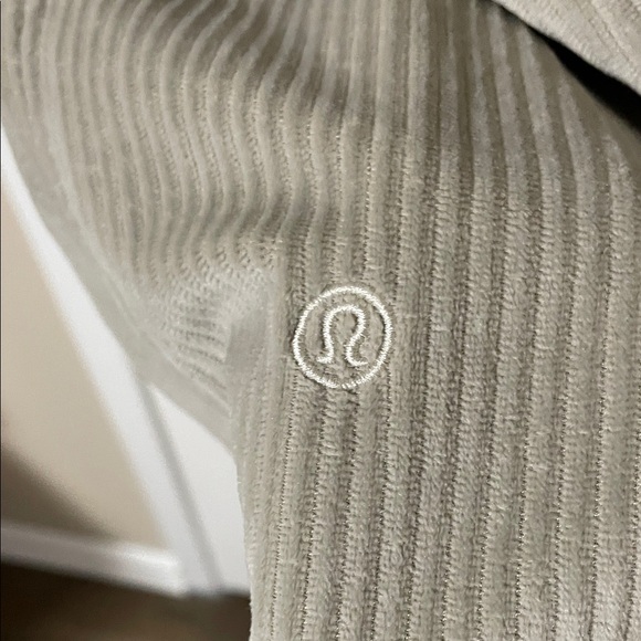 Lululemon Wide Leg Velvet Cord Asia Fit Pants in Riverstone Size Large - Picture 11 of 11